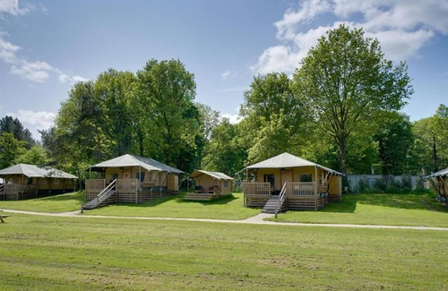 Zeewolde House | A Glamping Lodge with extra sleeping tent