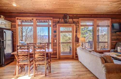 Helen Cabin | A Glimpse of Heaven - Mountain Views Year Round