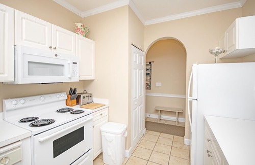Central Myrtle Beach Condo | A golf course view escape in the heart of Myrtle Beach!