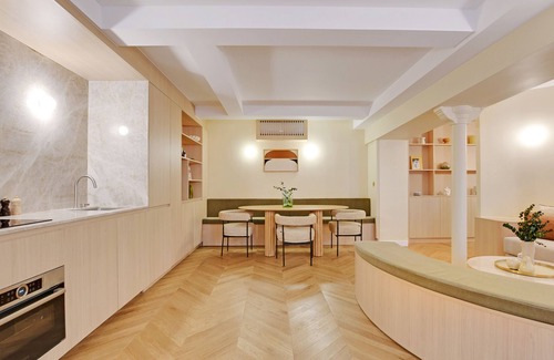 Palais-Royal Apartment | A Gorgeous Serviced 2-BR/2Ba - Place Vendôme