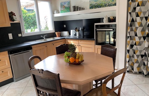 Bouvet Island House | A green setting in the heart of urban life. Pets welcome!