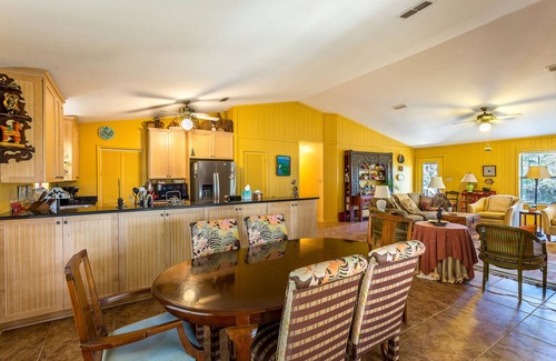Panacea House | A Guest Key Getaway 3BR/2BA home with beach access