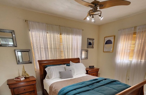 Carol City House | A Happy place from home