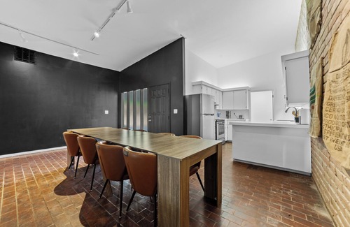 South Tulsa House | A Harmonious Escape in Tulsa
