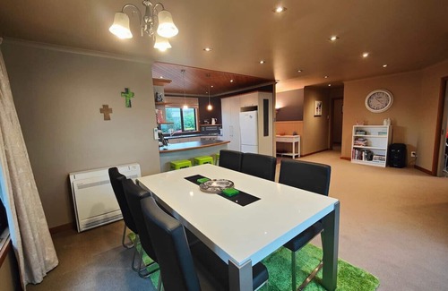 Invercargill House | A Haven in the Heart of the City