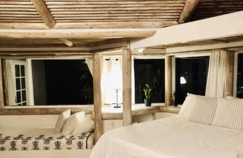 Pacific Palisades Apartment | A Hidden Gem with Amazing Views of Pacific Ocean