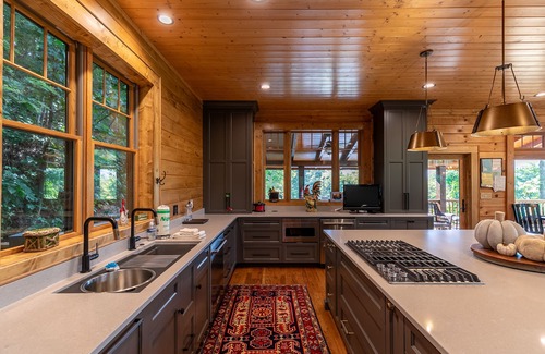 Boone Cabin | A High Country Retreat - Luxury Boone home on 10 acres with hot tub & pool table