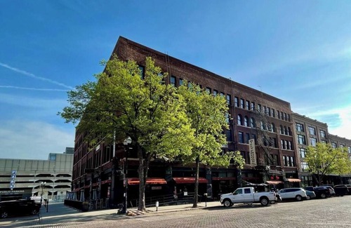 Downtown Omaha Apartment | A historic pair of lofts in the heart of the Old Market