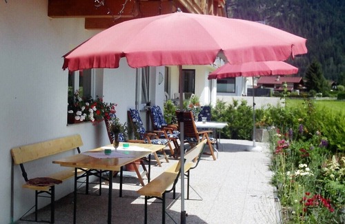 Laengenfeld Apartment | A holiday experience in the middle of the mountains and waterfalls! Enjoy the nature!