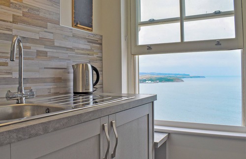 Scarborough Cottage | A holiday with the most incredible sea views.