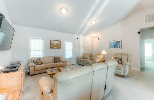 Orange House | A Home Away