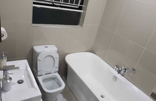 Greater Johannesburg Metropolitan Area Apartment | A Home of Luxury, Peace and Comfort