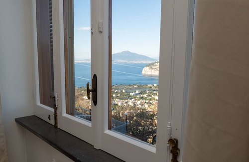 Sant'Agnello Apartment | A Jewel Offering a Peaceful Retreat and Breathtaking Views on Sorrento's Gulf