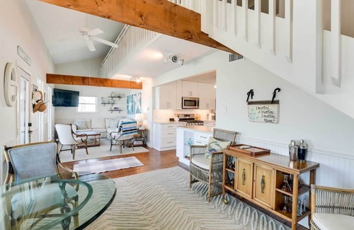 Jamaica Beach House | A Jolly Beach Home in Jamaica Beach, Water Views!