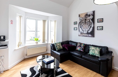 Warrington Apartment | A Jungle in Houston, Warrington, Great Sankey