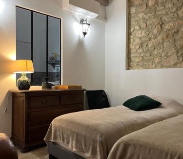 Bagnols-sur-Ceze Apartment | A l Aube du Midi