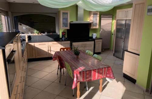 Pecq House | A l'Etang du Trieu