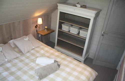 Rance-montbliart House | A l´Ombre Du Clocher