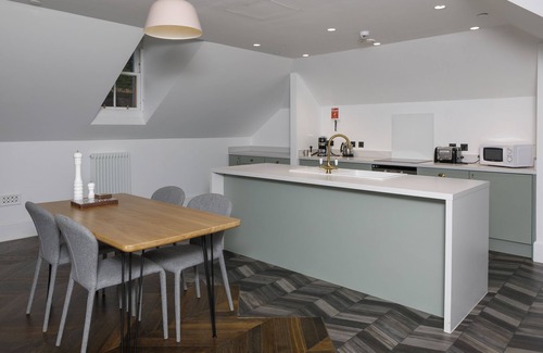 Isle of Lewis Apartment | A lews castle that sleeps 4 guests in 2 bedrooms