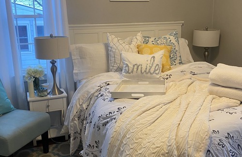 Cleveland Heights Apartment | A little Peace of Cleveland Upstairs Unit