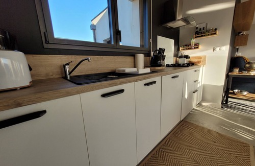 Cleder House | A Little Slice of Paradise – Amiets Beach Just 10 Minutes on Foot/3 Min by Bike