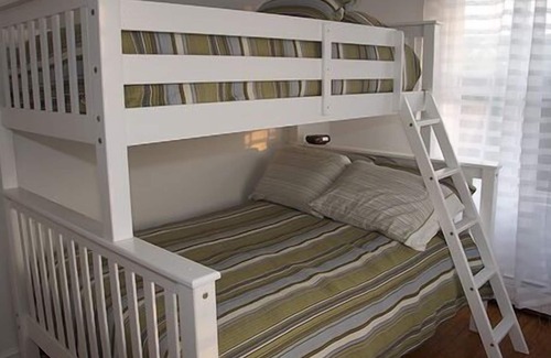 Ventnor City Apartment | A little something for everyone! Cheery, charming, well-equipped.