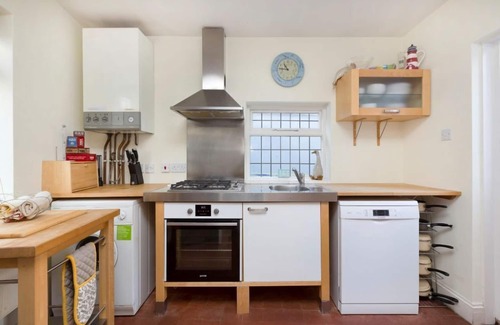 Deal House | A lovely seafront property located in the heart of Deal sleeping 6/8