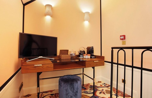 Saint-Gervais Apartment | A Lovely Studio Duplex with Services in Le Marais