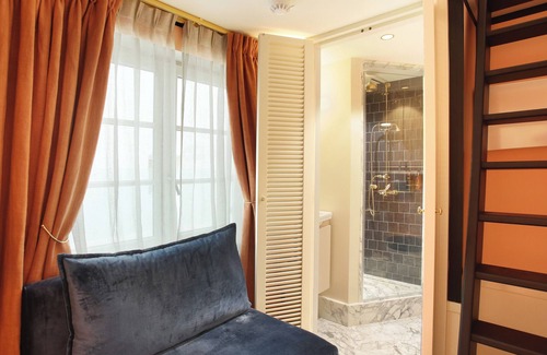 Saint-Gervais Apartment | A Lovely Studio Duplex with Services in Le Marais