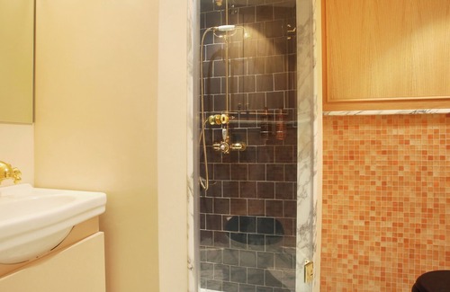 Saint-Gervais Apartment | A Lovely Studio Duplex with Services in Le Marais