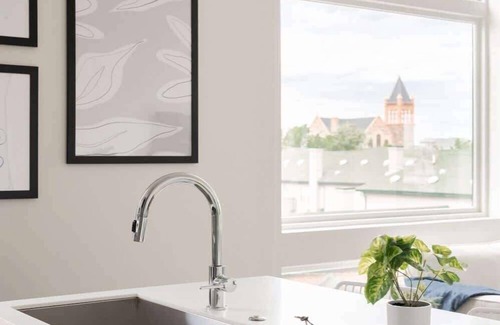 Highland Condo | A Luxe Point of View | Pet-Friendly | Zuni Lofts