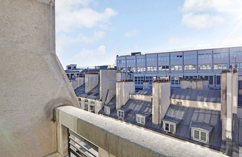 Vivienne Apartment | A Luxurious 3-BR/3BA with A/C in Opéra-Bourse