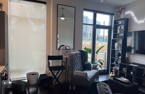 South Tuxedo Park Apartment | A Luxury get away at Daddy’s Buckhead Spot.