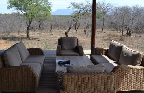 Hoedspruit House | A Luxury Self Catering Lodge In The Heart Of The South African Bush
