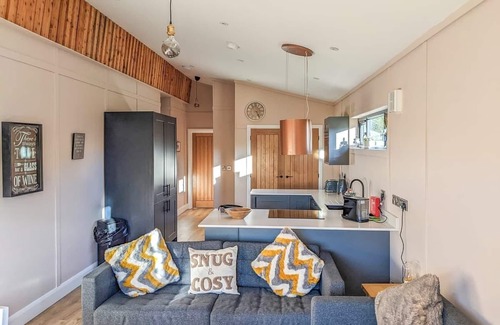 Chirk Bank Ski Chalet | A magnificent bespoke lodge perfect for a family escape with pets.