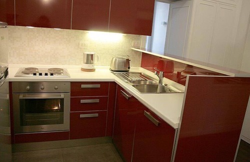 Rione III Colonna Apartment | A Modern Affordable Flat near Spanish Steps