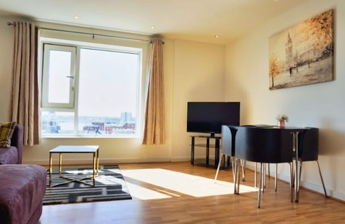 Portsmouth Apartment | A modern apartment, fully equipped with everything for a comfortable stay