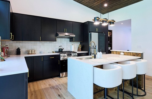 Narrowsburg House | A Modern Escape: 3-bed Contemporary on 5+ acres <1 Mile from the Delaware River.