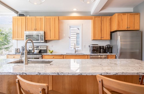 Stahlstown House | A Modern House in a Large Nature Reserve in Ligonier Valley!