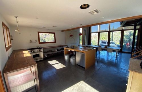 Topanga House | A Modern Oasis in Topanga Canyon