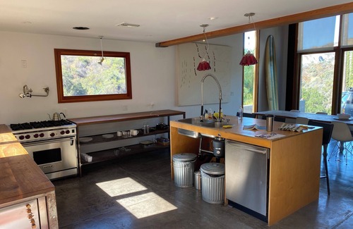 Topanga House | A Modern Oasis in Topanga Canyon