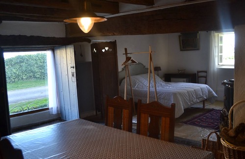 Saint-Ythaire Cottage | A nest in the stable