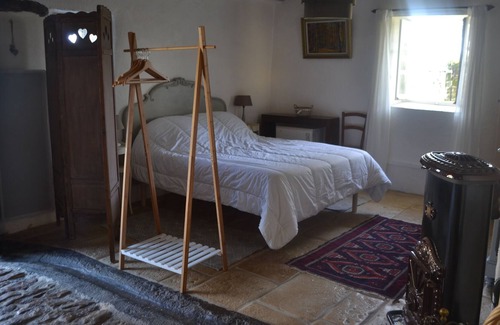 Saint-Ythaire Cottage | A nest in the stable