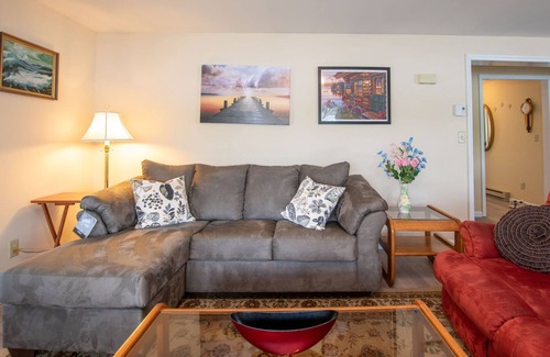 Keuka Park Cottage | A Paradise on the Lake: "Family Home on Keuka Lake with Amazing Bluff Views!"