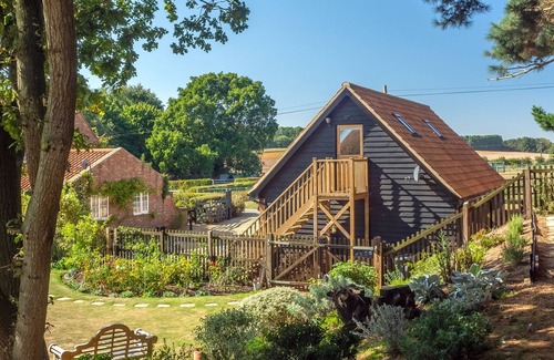 Woodbridge Apartment | A peaceful base for a couple to explore the beautiful scenery of Suffolk.
