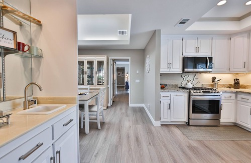 Coronado Condo | A peaceful Coronado location in the center of all the best Coronado has to offer
