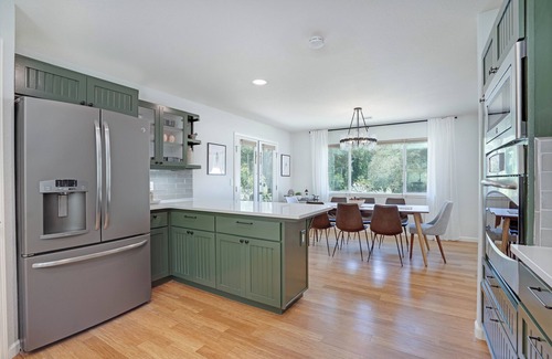 Kaweah House | A Peaceful Mountain Retreat - Gateway to Sequoia NP in Beautiful Three Rivers