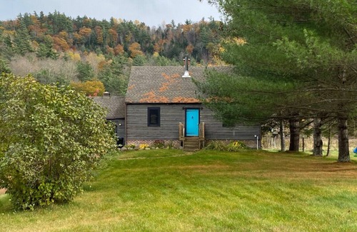 Upper Jay House | A peaceful, pet friendly getaway with great views.