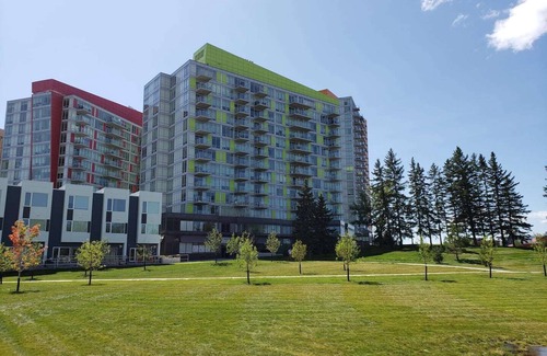 Brentwood Condo | A perfect escape from regular hotels? Check out this attractive Condo unit.