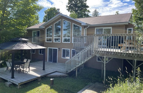 Greater Madawaska House | A Perfect Getaway on a Quiet Lake